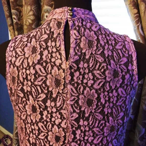 Tops - Picture 6 of 7